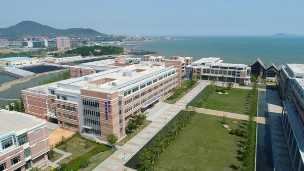 Qingdao Lonuo School